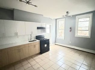 280 Hunterdon St APT 2, Newark, NJ 07103