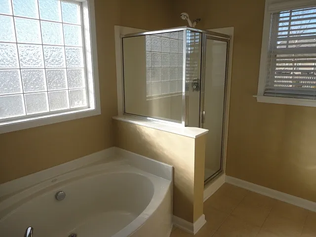 317 Collinsworth Dr — Photo 15