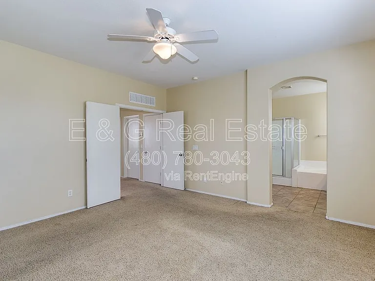 1886 E Don Carlos Ave #126 — Photo 8