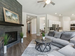 2121 Demarsh Ln, Corinth, TX 76210