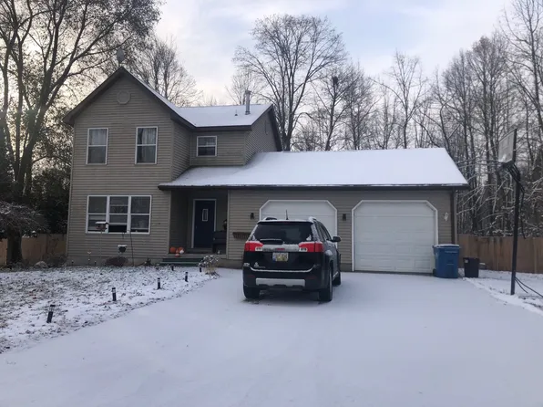 201 Ferris St, Houghton Lake, MI 48629
