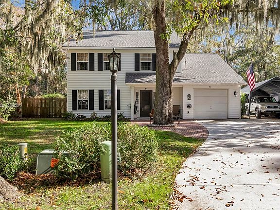 2nd image of 98 Baywood Drive
