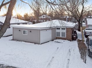 18446 Dundee Ave, Homewood, IL 60430