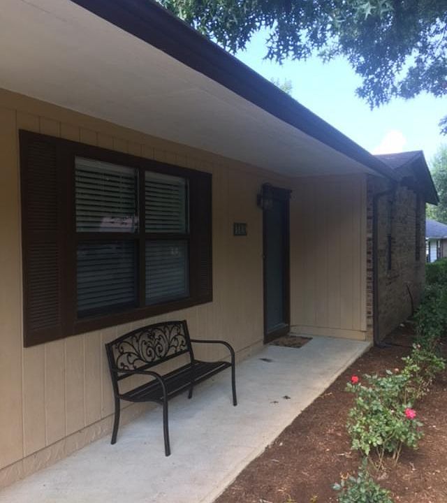 2nd image of 1440 Cumber Ln