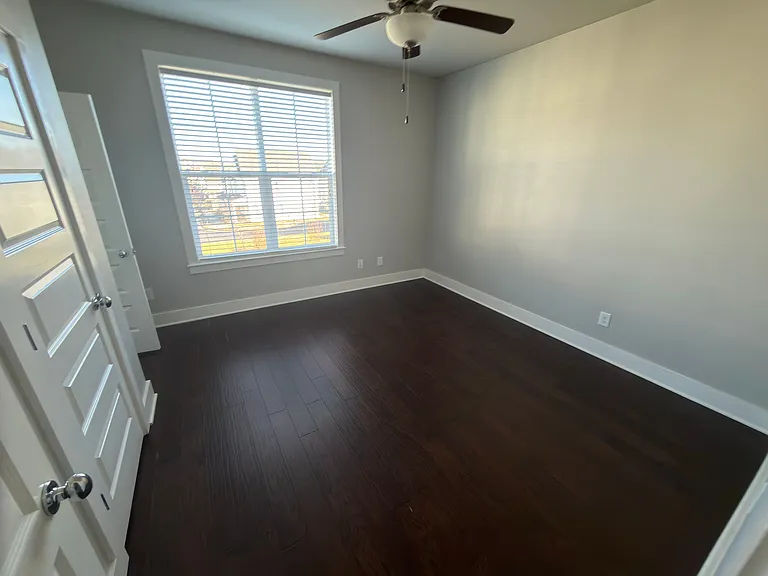 792 Cottage Park Dr — Photo 12