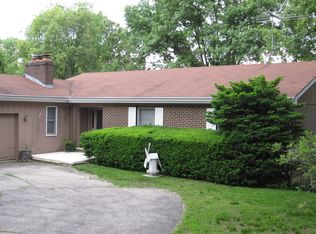 3N518 Ridge Dr, Saint Charles, IL 60175