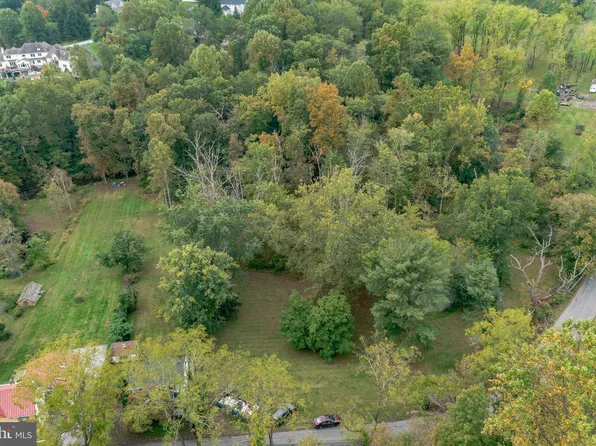 1750 Art School Rd, Chester Springs, PA 19425
