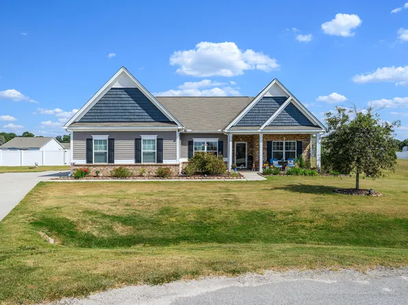 91 Charlottes Web Cir, Benson, NC 27504