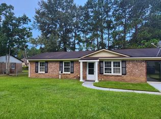 7645 Stonehaven Dr, North Charleston, SC 29420