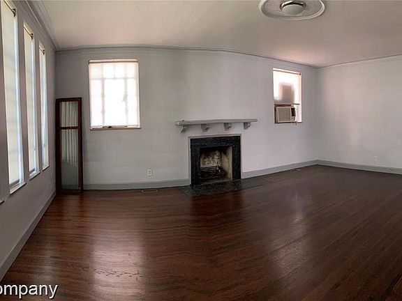 5th image of 16910 La Salle Ave