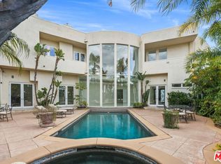 2470 Venus Dr, Los Angeles, CA 90046