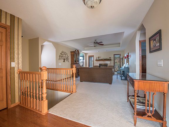 4th image of 10108 Higley Dr