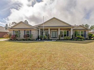 7447 Broadmoor St, Navarre, FL 32566