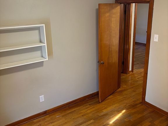 5th image of 315 S Park Ave