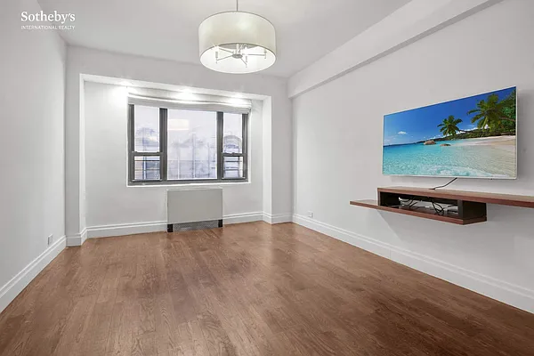 Rented by Sotheby's International Realty | media 3