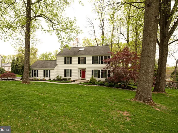 106 Cypress Ct, Downingtown, PA 19335