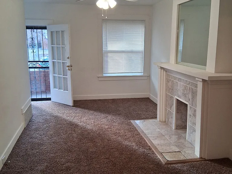 1252 N Fillmore St — Photo 3