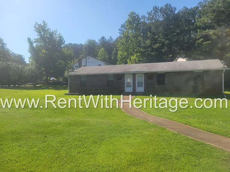 1049 Old Powder Springs Rd SW — Photo 19