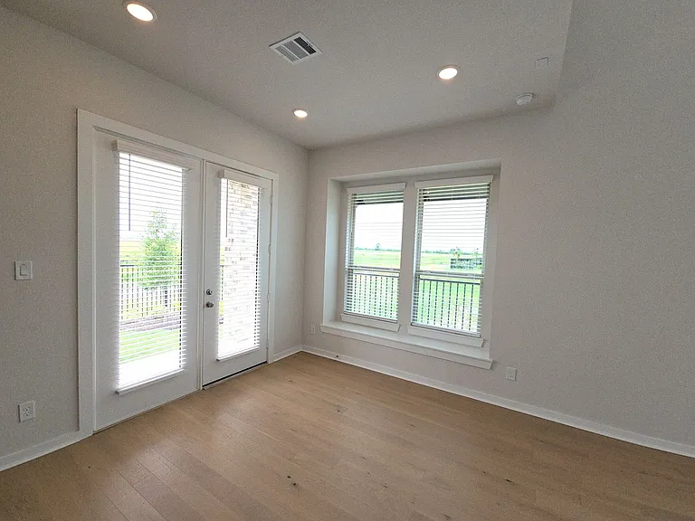 16723 Lake Austin St — Photo 8