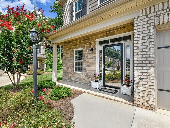 2nd image of 20 Pisgah Forest Cir