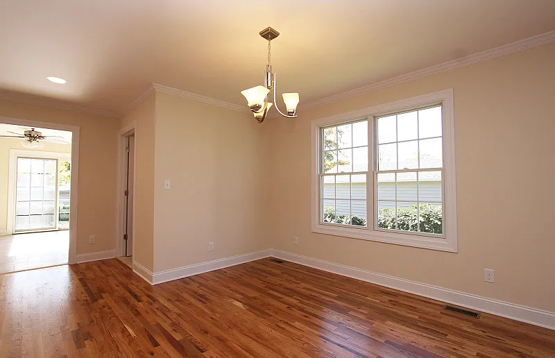 Building Photo - 10 Lathrop Ave #B