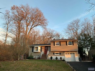 62 Seminole Ave, Oakland, NJ, 07436
