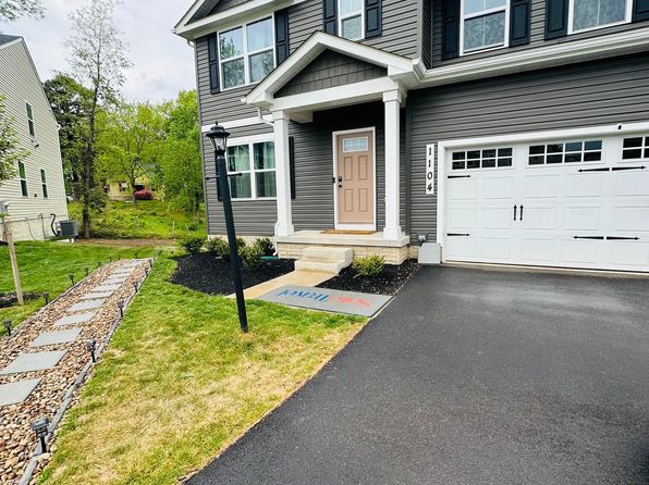 1104 Shumi Ct