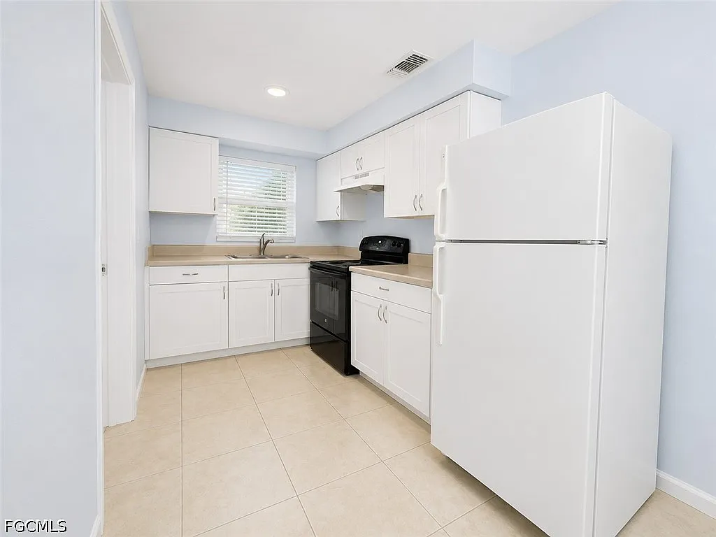 2 bed, 1.0 bath, 729 sqft, $1,095 — Photo 3