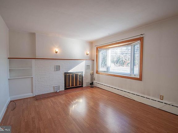 4th image of 2 Kenwood Ave