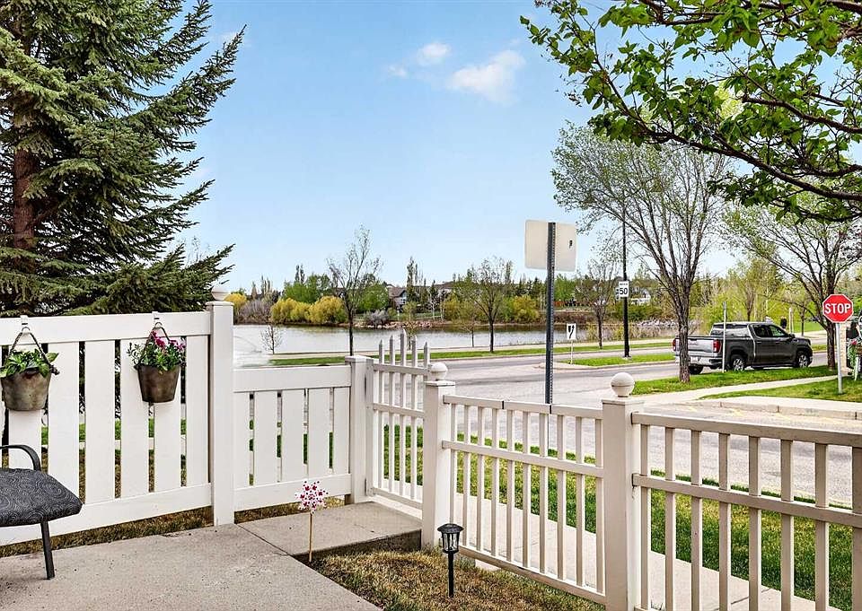 1st image of 140 NW Promenade Way SE