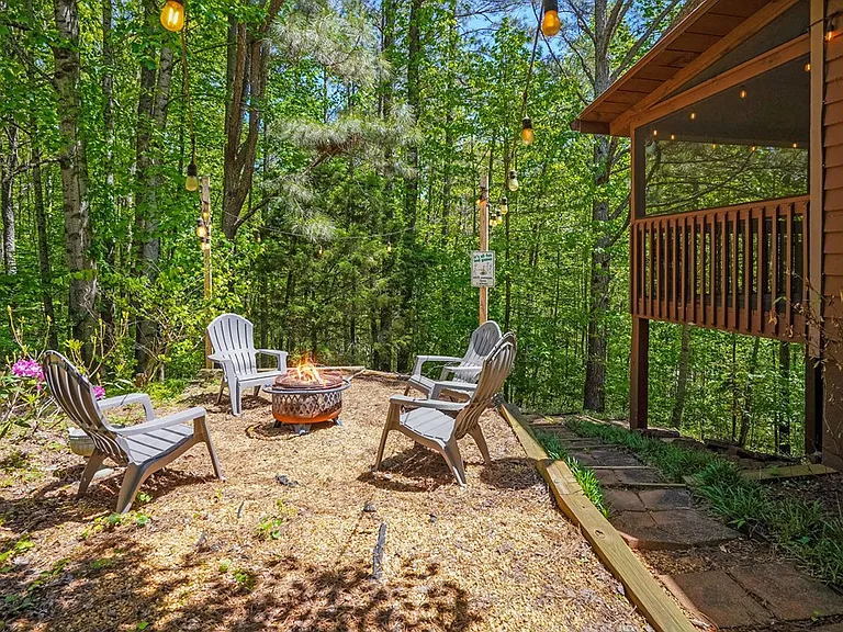 41 Courtside Ct — Photo 35