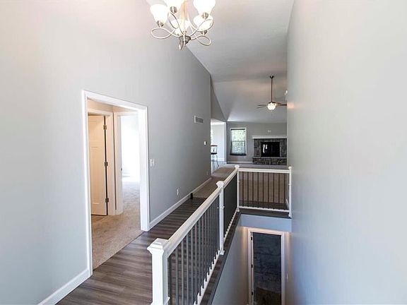 3rd image of 2714 Coop Dr