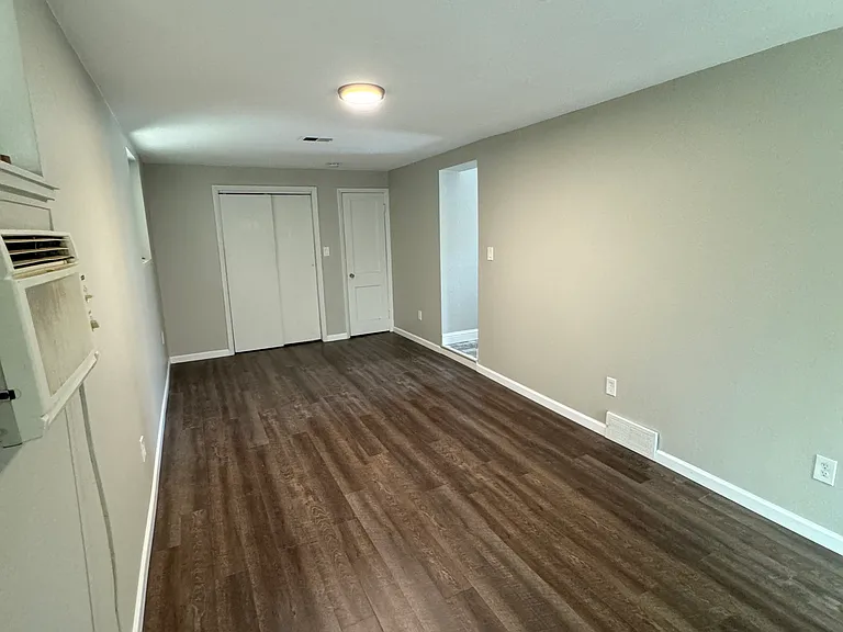 1054 Leyden St — Photo 31