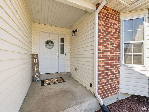 4th image of 1029 Pin Oak Dr