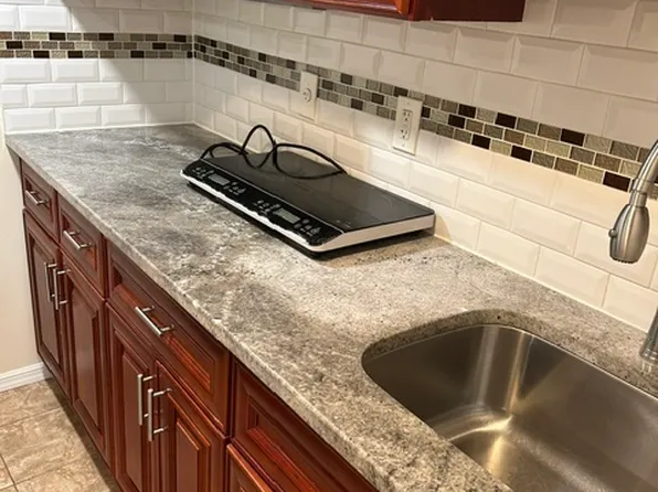 (undisclosed Address), Bellerose, NY 11426