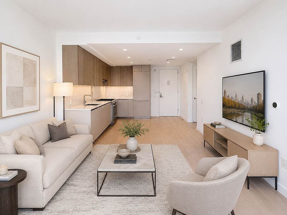 1st image of 3 Court Sq #2208