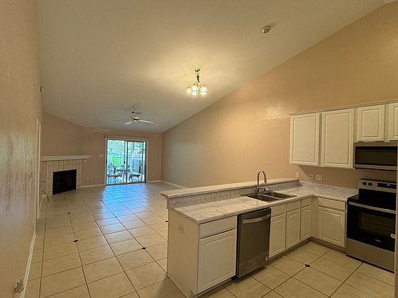 2nd image of 1328 Mosswood Chase