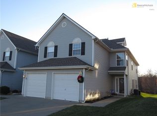 8024 N Elmwood Ave, Kansas City, MO 64119