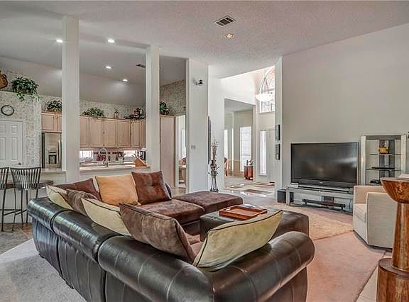4th image of 5515 Enfield Dr
