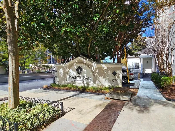 1074 Peachtree Walk NE Unit B216, Atlanta, GA 30309