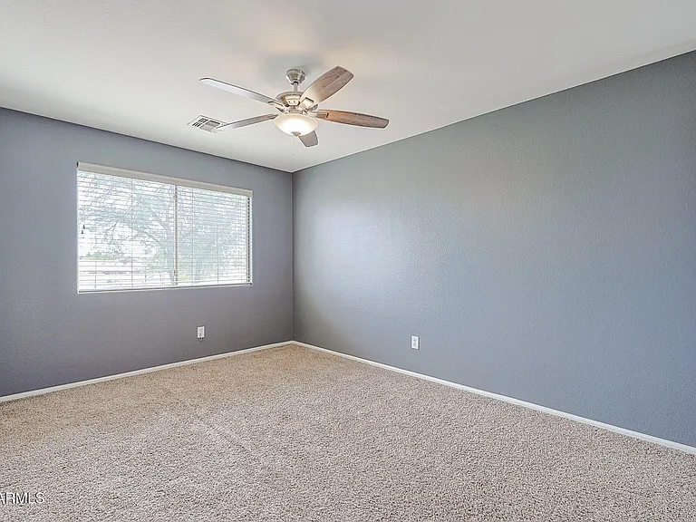 5245 N 125th Ave — Photo 14
