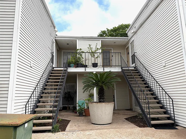 9809 Richmond Ave #E5 — Photo 13