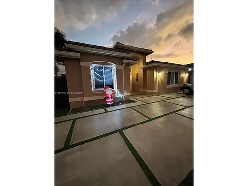 16274 SW 71st Ter Photo 1 16274 SW 71st Ter Photo 1