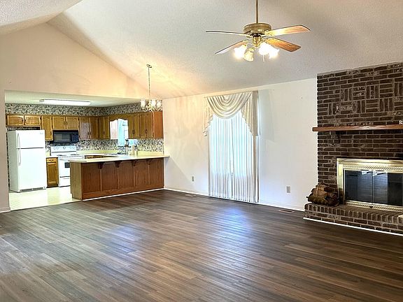 3rd image of 110 Ashlin Meadow Ln NE
