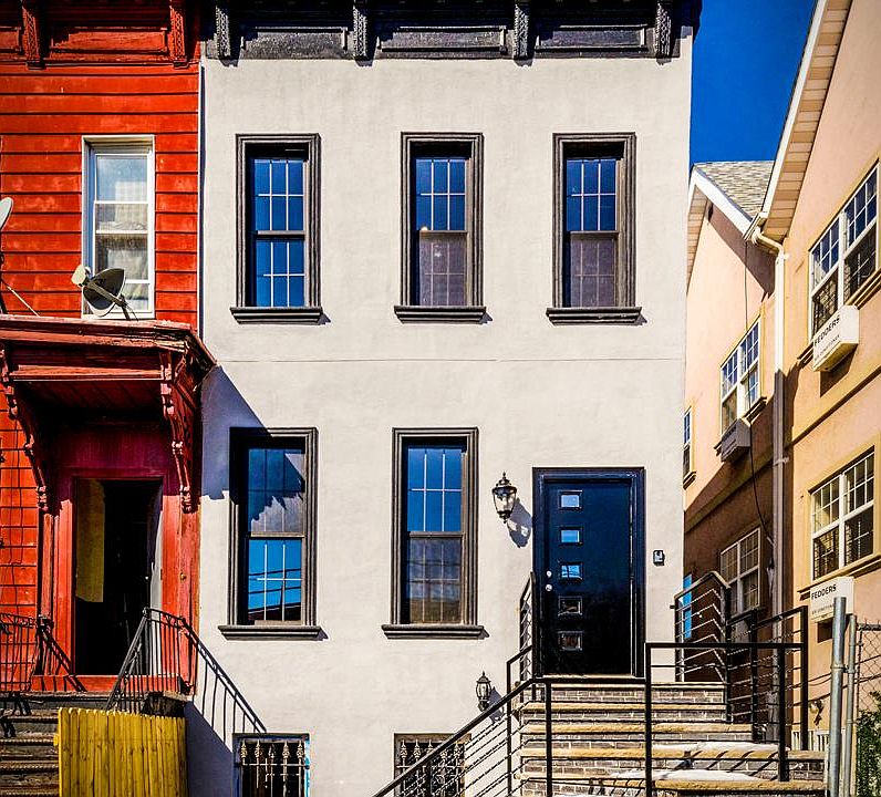 1st image of 1851A Atlantic Ave