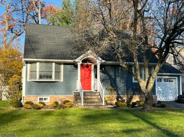 37 Oakland Ave, West Caldwell Twp., NJ 07006