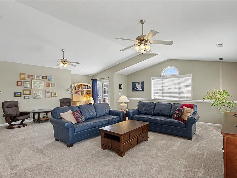 106 Essex Ln #3 — Photo 8