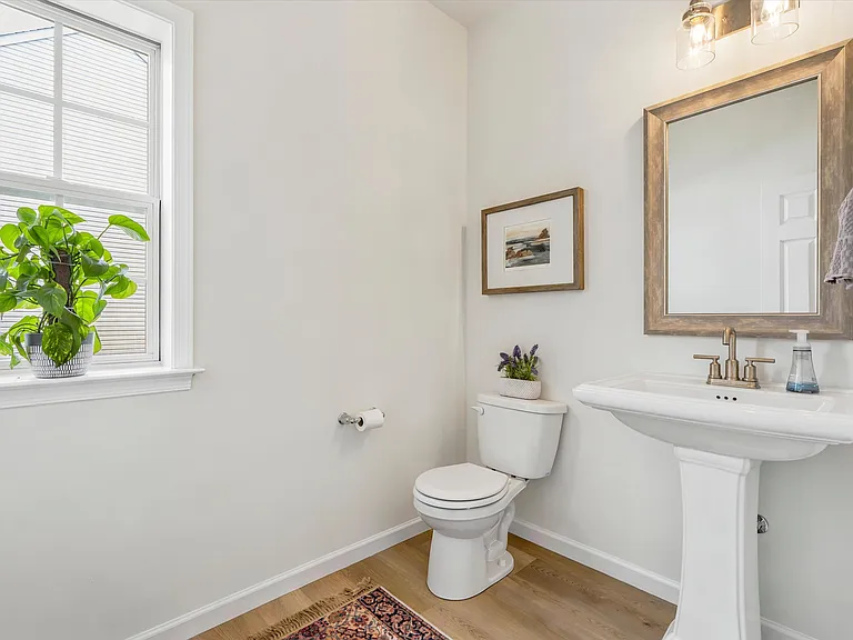 103 Janine Way — Photo 35