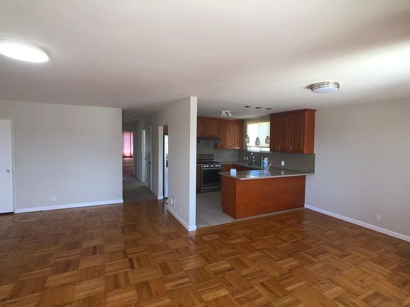 4th image of 93 Morningside Dr