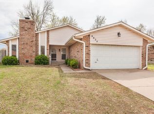 9624 Willow Wind Dr, Midwest City, OK 73130
